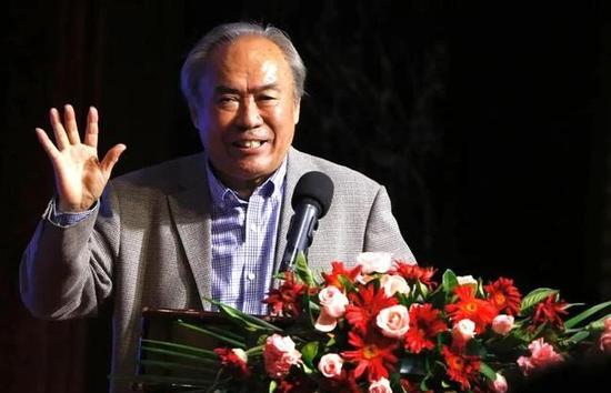 巨大荫蒂勃起在线观看